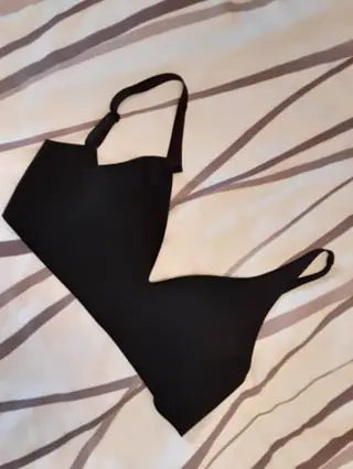 Cliente Lynelia portant la brassière confort